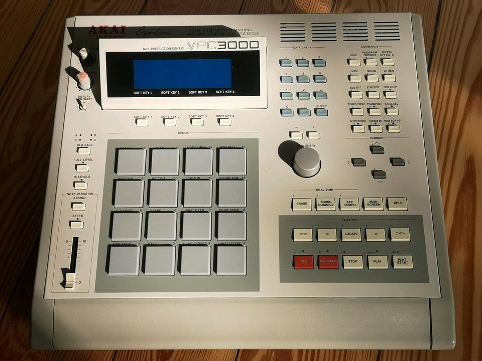 Akai MPC 3000 in Tremsbüttel