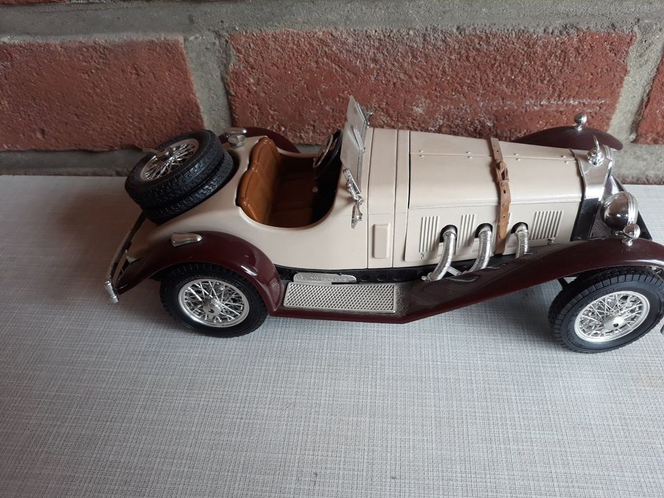 Bburago Mercedes Benz SSK (1928) 1:18 verschiedene Farben ab 25 € in Ahlen