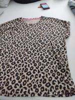 Damen Shirt Leo Look Größe  48 Niedersachsen - Delmenhorst Vorschau