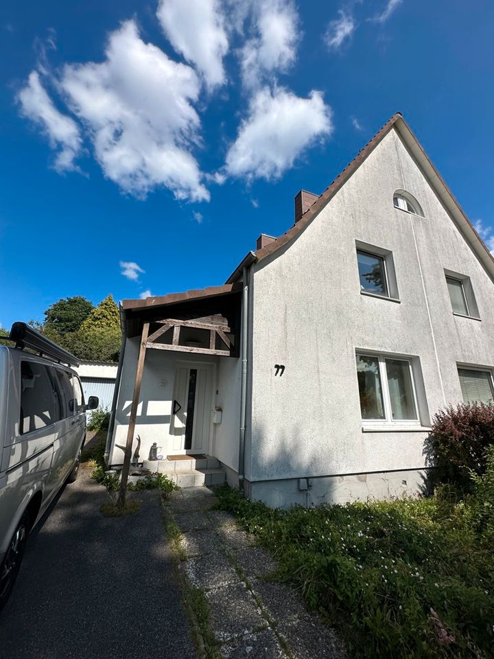 Doppelhaushälfte mit schönem Grundstück - vermietet - in Kiel