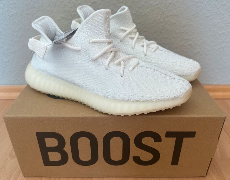 adidas Yeezy Boost 350 V2 Cream / Triple White | NEU & OVP | 46 in Flensburg