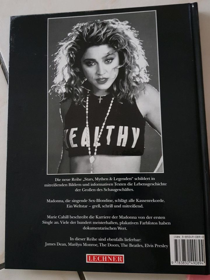Verschiedene Bücher über Madonna aus den 90er Jahren in Bergisch Gladbach