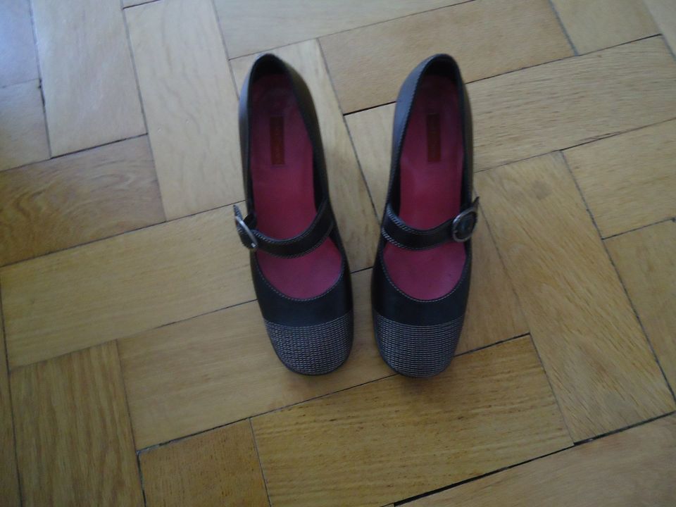 Vintage 90er Jahre 7cm-Absätze, Schuhe, Leder, dunkelbraun in Berlin