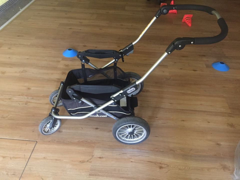 Kinderwagen, Kinderkarre, Sportaufsatz Emmaljunga in Hamburg