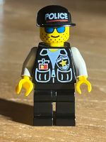 Lego Classic Minifigur Police Officer Kr. München - Grasbrunn Vorschau