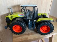 Bruder Claas Xerion 5000 guter Zustand Bayern - Plattling Vorschau