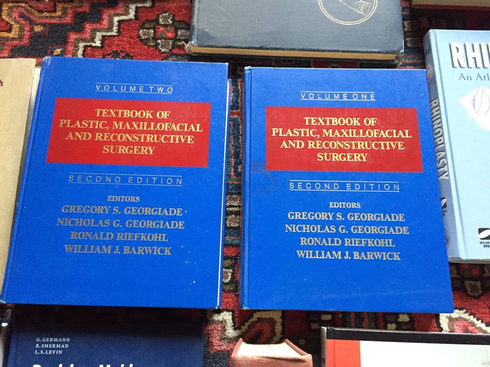 20 Fachbücher Medizin ENGLISCH Plastische Chirurgie in Volkenschwand