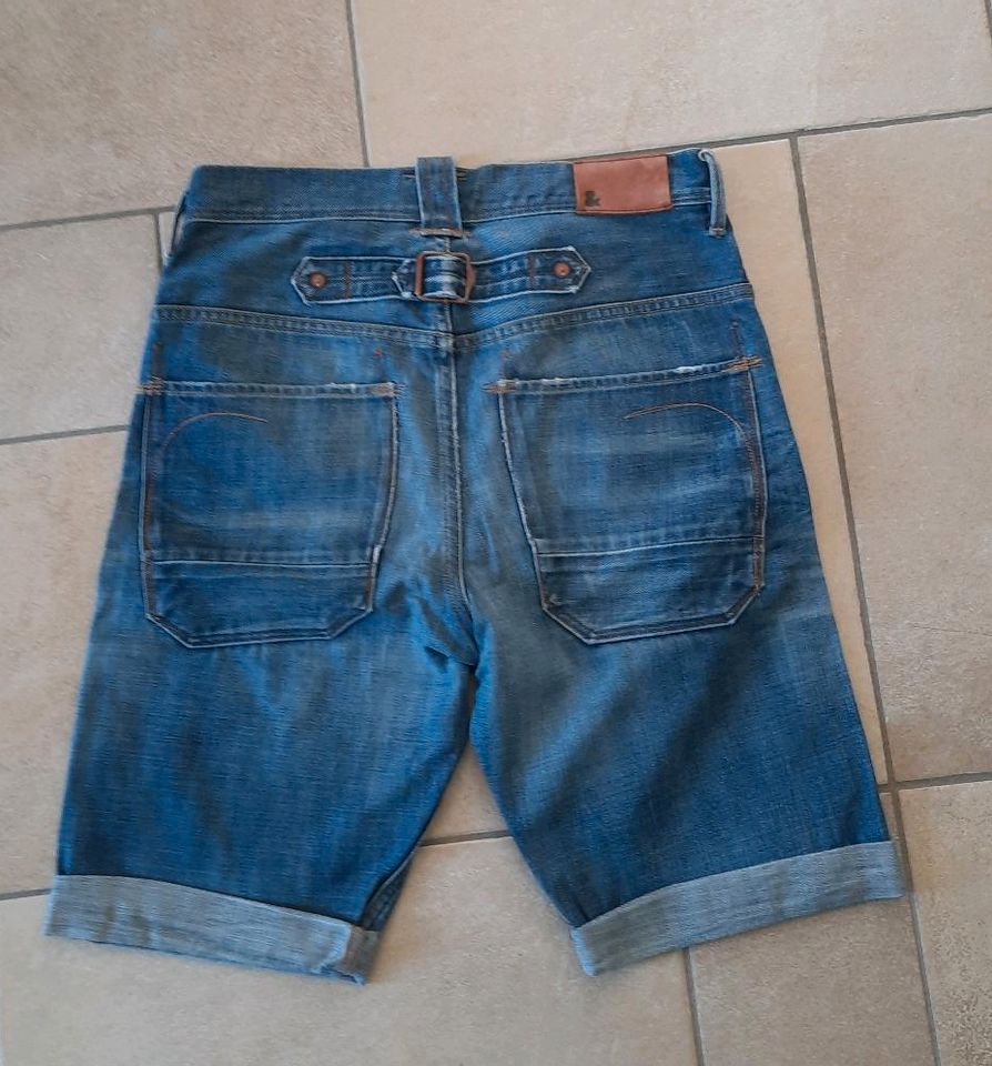 Coole H&M Jeansshorts( Relaxed), Gr.170 in Rehna