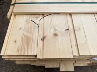 21 m² Sonderposten Fichte Profilholz (8€/m²) 27x195x4500 mm Fassadenverkleidung Deckenverkleidung Wandverkleidung Schalbretter Holzbretter Holz Bretter Glattkantbrett Balkonbrett Rhombus 8669 Hessen - Birstein Vorschau