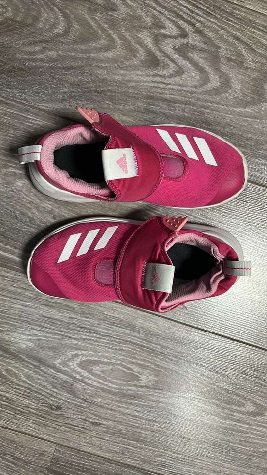 ADIDAS Sneakers Sport-Schuhe Laufschuhe Gr 35 pink in München