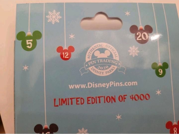 Disney Pin Christmas Countdown 2020 Weihnachten Mickey Maus in Marl