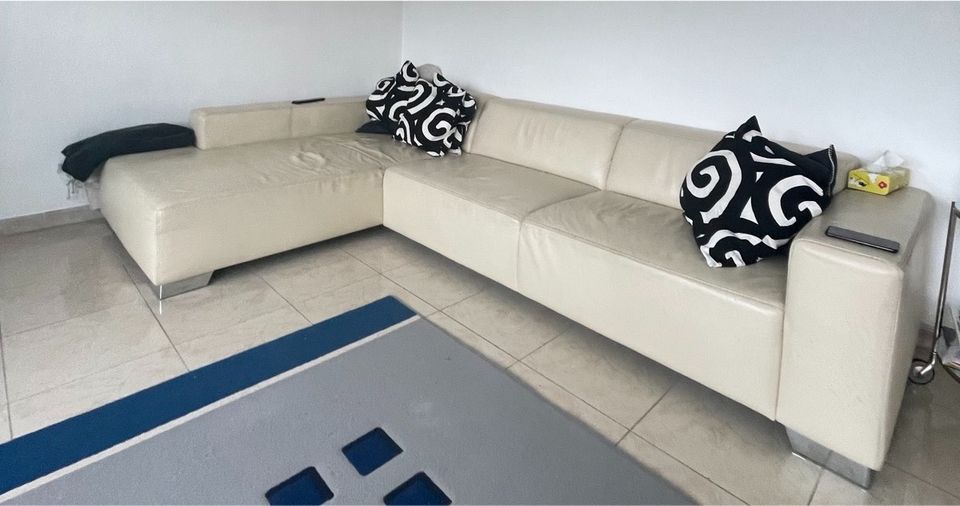 Leder Sofa/ Couch mit Ottomane/ Hocker in Eislingen (Fils)