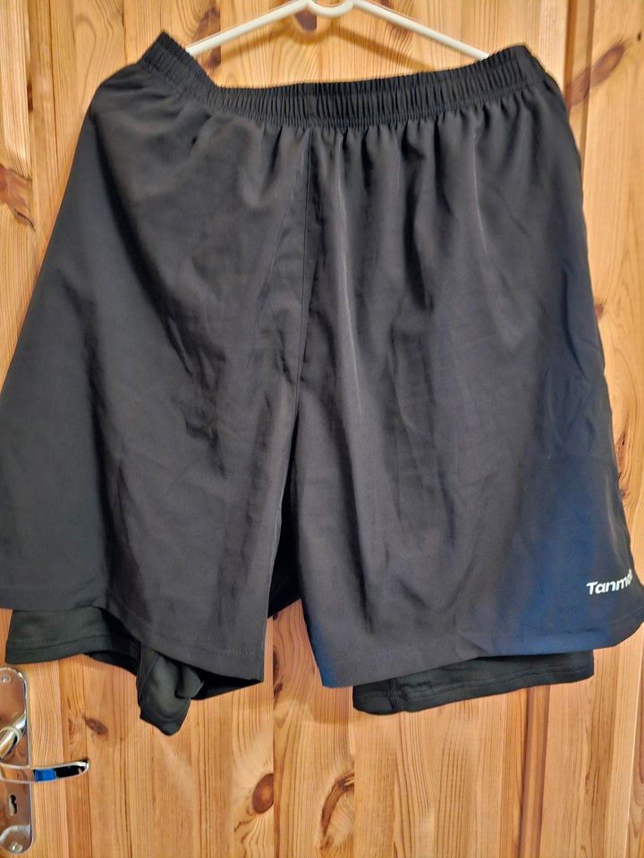 Trainingsshorts kurz Größe 4xl in Lübeck