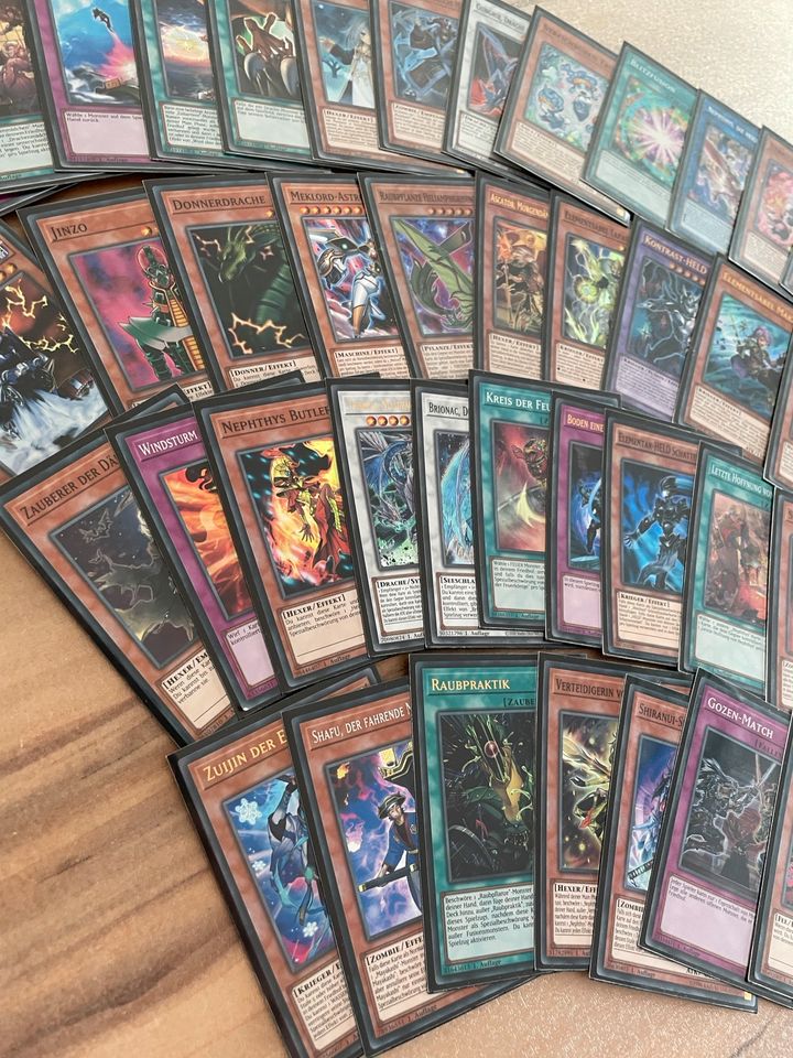 Yugioh seltene holo Karten 45stk in Bad Reichenhall