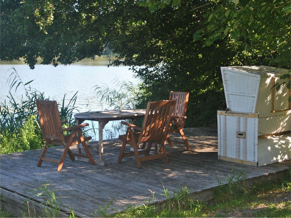 Urlaub mit Hund Nähe Ostsee - im Ferienhaus direkt am Angelsee in Sörup