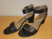 Schwarze Sandalen Hessen - Eppstein Vorschau