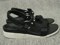 STRIVE Damen Sandalen Gr. 37 TOP Zustand Mülheim - Köln Holweide Vorschau