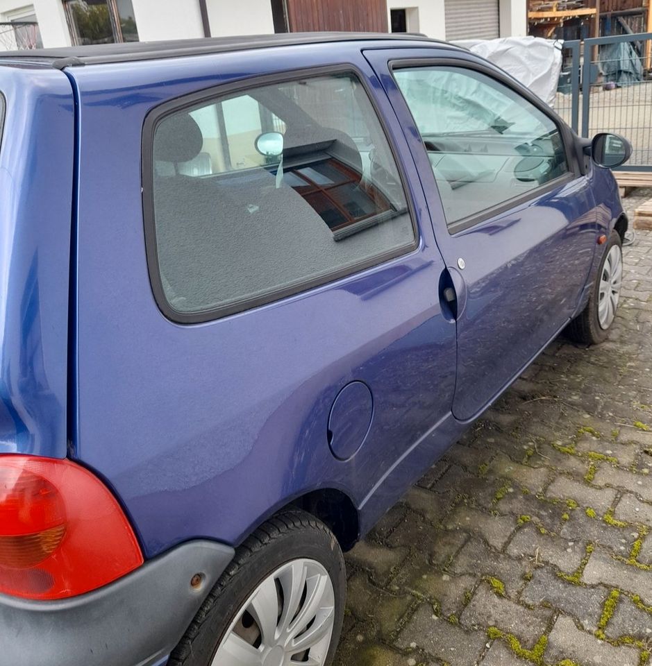 Renault Twingo EZ 06/2001-Fast ein Cabrio -Ideales Sommerfahrzeug in Tettnang