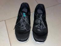 Nike Turnschuhe Gr. 37,5 Nordrhein-Westfalen - Balve Vorschau