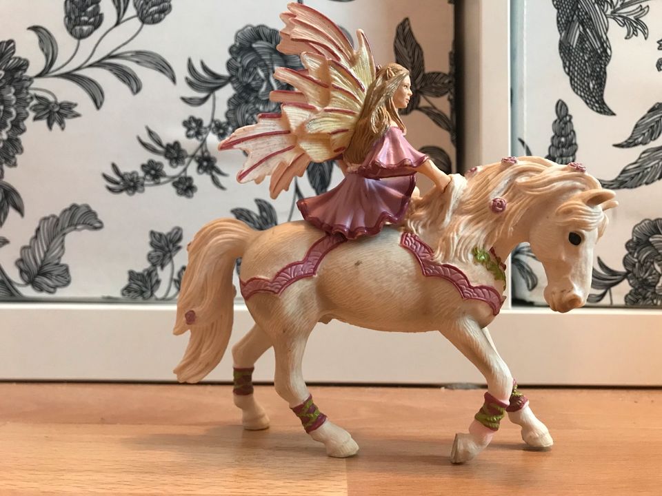 Schleich fee mit Pferd in Hambühren