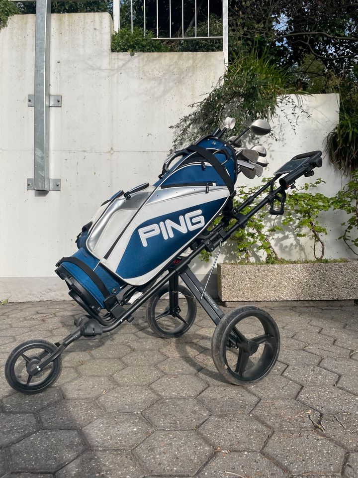 Golftasche Ping mit Schlägern in Osnabrück