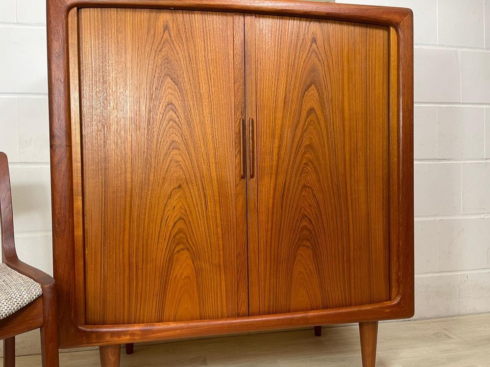 Vintage Teak highboard sideboard Schrank H. P. HANSEN DANISH 60er in Delmenhorst