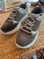 Sneaker. Grau mit Silber Gr 38/39 Hemelingen - Sebaldsbrück Vorschau