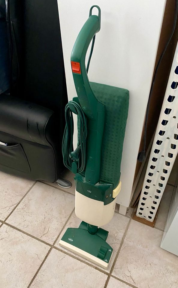 Staubsauger Vorwerk Kobold 122 inkl. Teppichbürste 340 in Fürstenwalde (Spree)