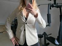 ✨ Beigefarbener Markenblazer – Sommerlich & elegant – Größe 36 Sachsen - Döbeln Vorschau