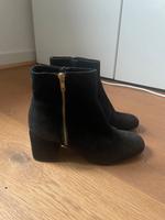 Anna Field Lederstiefel Lederstiefeletten Größe 38 Köln - Bayenthal Vorschau