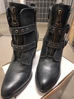 Mustang Stiefelette Damen Größe 40 Hessen - Erlensee Vorschau