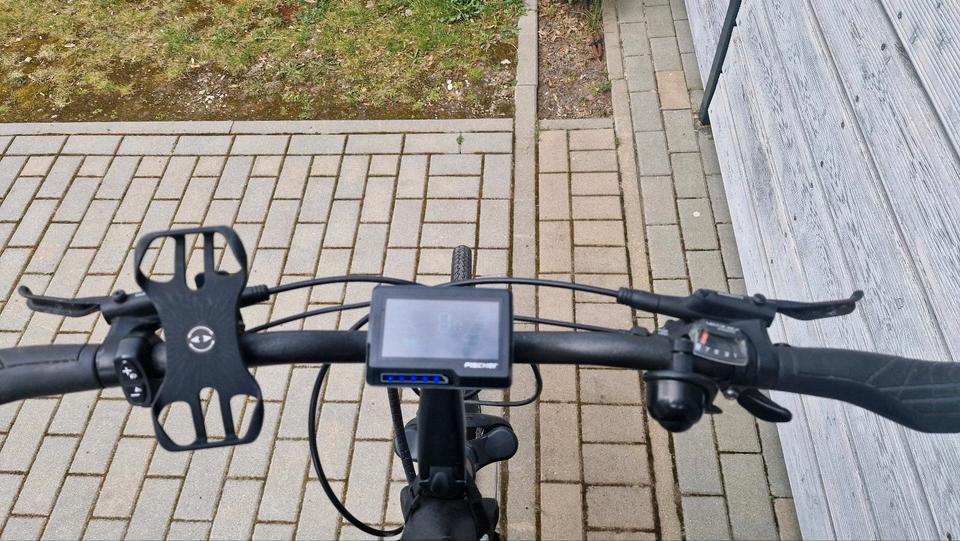 E-Bike ALU Trekking und Tourenrad. Tadelloser Zustand in Nauen