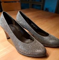 Gabor Dirndl Pumps Heels Glitzer silber 39 Tamaris Baden-Württemberg - Oedheim Vorschau