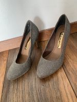 Absatzschuhe/ High Heels/ Pumps Gr. 38 Tamaris silber Berlin - Treptow Vorschau