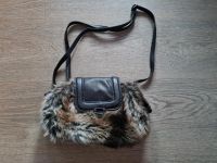 Handtasche aus Kunstfell/ Fake Fur, braun Berlin - Charlottenburg Vorschau