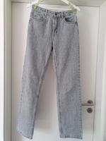 Stradivarius Jeans Staight Leg Gr. 36 Hamburg - Bergedorf Vorschau