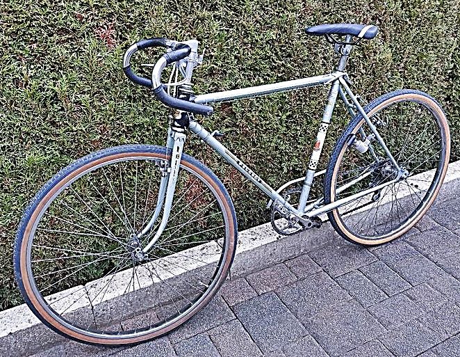 VINTAGE RENNRAD 60er/70er Jahre PEUGEOT RANDONNEUR 650B RH 53cm in Pulheim