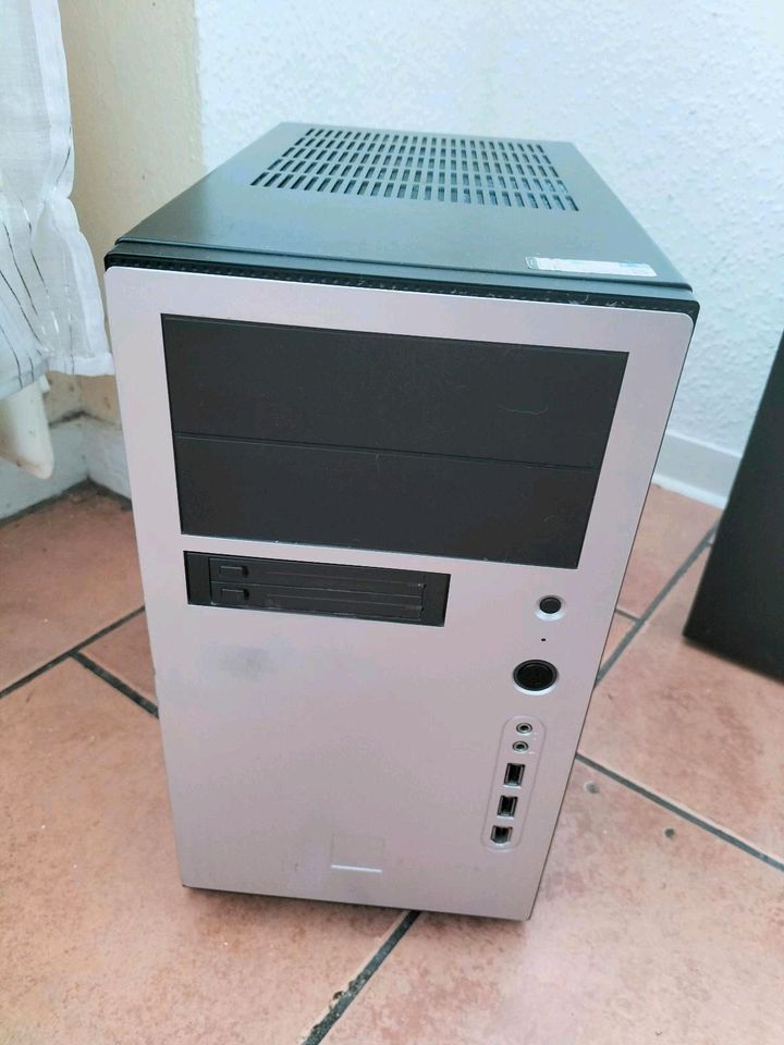 Alter Desktop Pc in Frielendorf