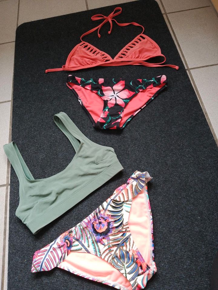 Bikini Gr. 34 XS, H&M Colous of the World, pink Blume Khaki in Horstmar