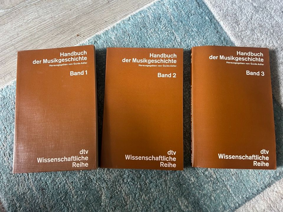 Handbuch der Musikgeschichte Band 1-3, DTV in Düsseldorf