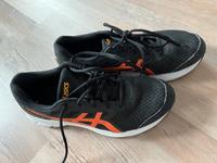 Asics Turnschuhe 42 Schuhe Laufschuhe Schleswig-Holstein - Lübeck Vorschau
