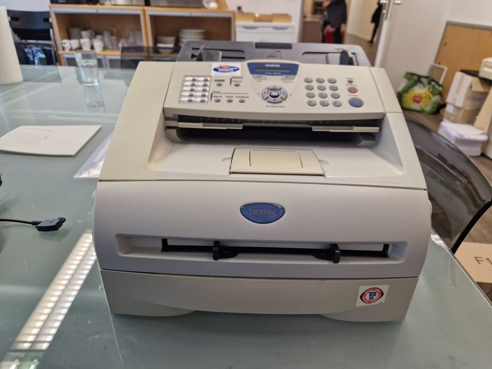 3 Faxgeräte Brother 2820 (defekt) mit neuer Trommel und Toner in Ottobrunn