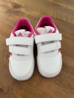 Schuhe für Babys 2 normale Schuhe und 2 Hausschuhe Nordrhein-Westfalen - Bad Salzuflen Vorschau