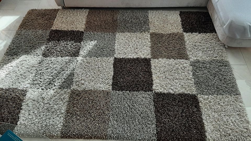 Teppich 160 x 230 cm in Henfenfeld