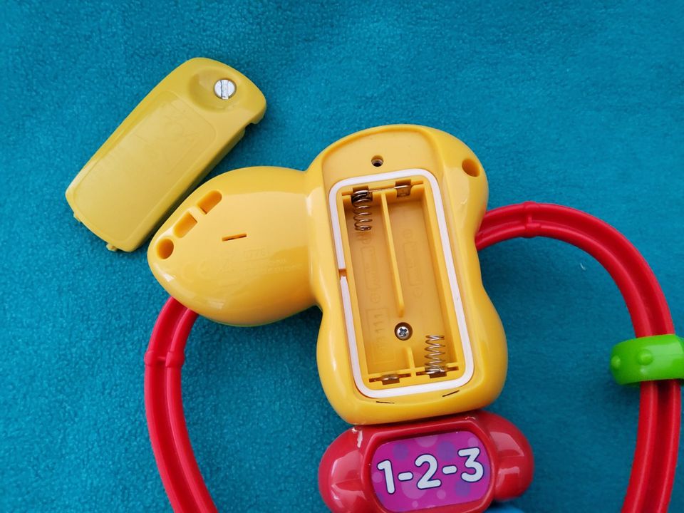 Lustige Apfelrassel Vtech Licht und Musik Batterie Baby Spielzeug in Ulm