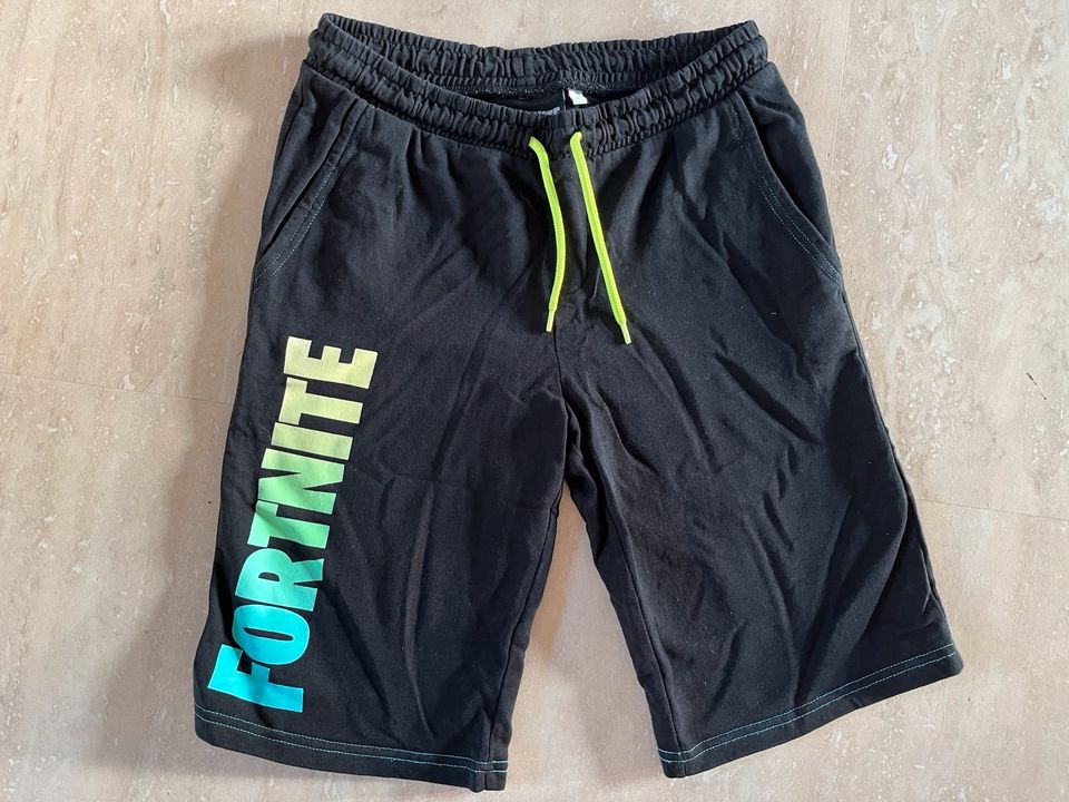 Fortnite Sweat-Bermuda Shorts Gr. L (164) in Weinheim