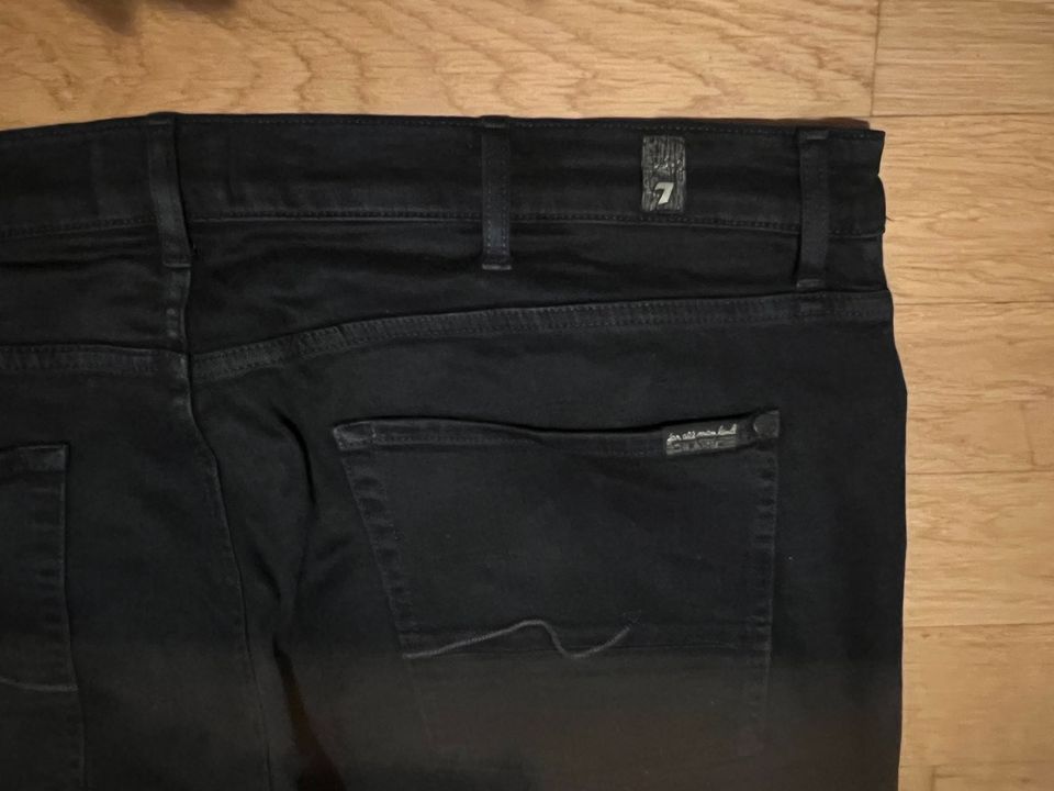 7 for all mankind Jeans Gr 40 dunkelblau in Berlin