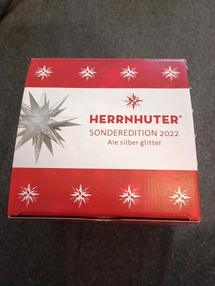 Neu! Herrnhuter Stern Silber -Glitzer 2022 in Bautzen