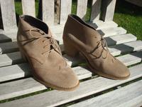 Tamaris Stiefeletten Wildleder Gr:39 Hessen - Felsberg Vorschau