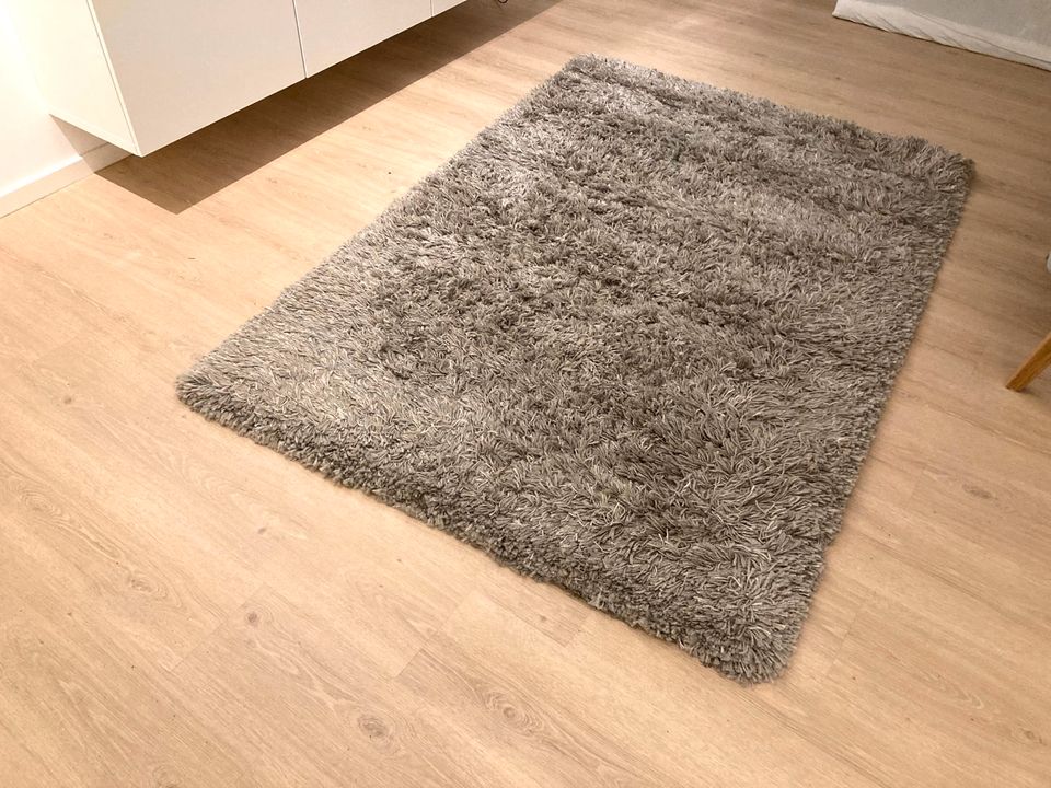 IKEA Teppich Grau / ca. 140 x 200 cm in Bakum
